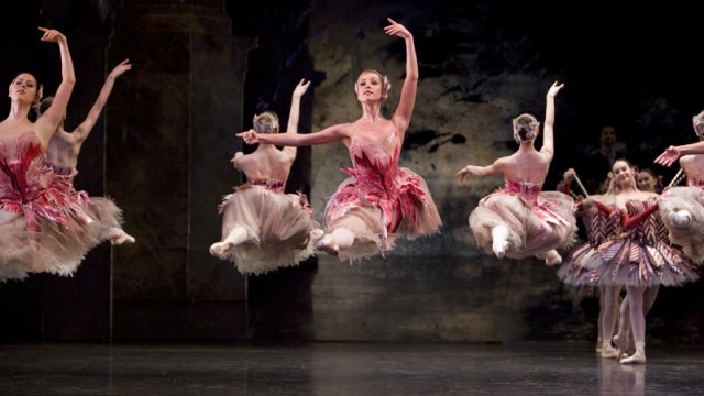 THE NUTCRACKER. BRB. 30-11-2007